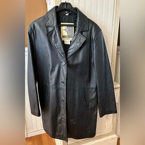 Elegant Black Leather Coat-excellent condition